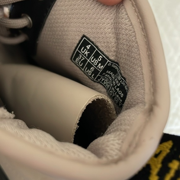 NWT DR MARTENS 1460 Fashion Leather Boot! - Picture 13 of 13